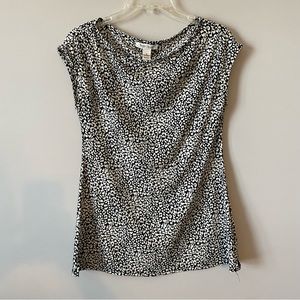 WHBM black and white animal print fitted blouse, short sleeve, Size M.